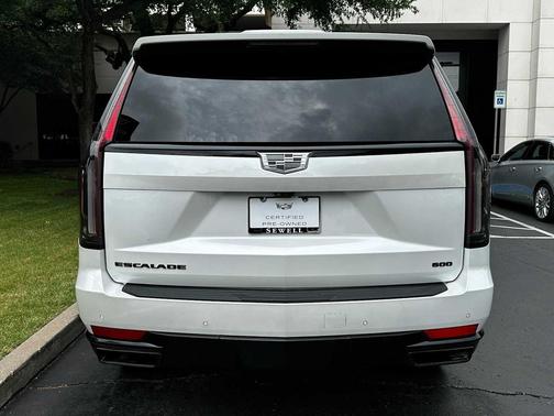 Crystal White Tricoat 2023 Cadillac Escalade Sport Platinum