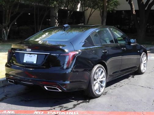 2025 Cadillac CT5 Sport