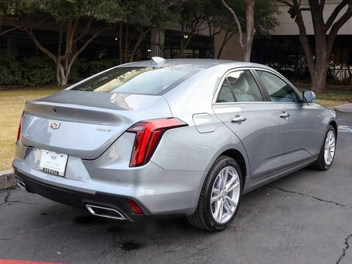 2025 Cadillac CT4 Luxury RWD