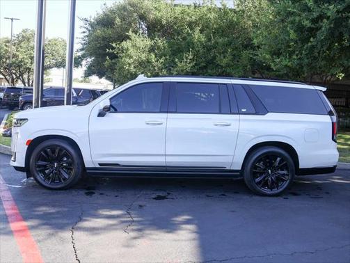 2022 Cadillac Escalade ESV Sport