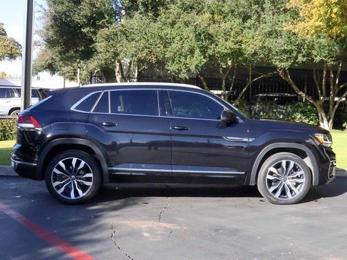 2022 Volkswagen Atlas Cross Sport 3.6L V6 SEL Premium R-Line