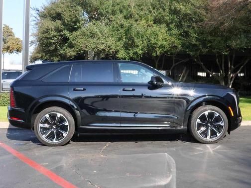 2025 Cadillac Escalade IQ Sport 1