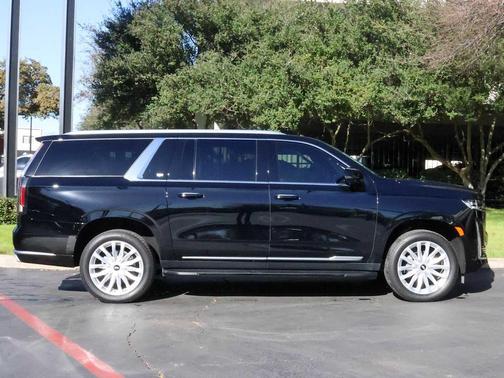 2024 Cadillac Escalade ESV Luxury