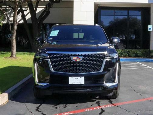 2024 Cadillac Escalade ESV Luxury