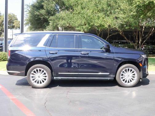 2022 Cadillac Escalade Premium Luxury