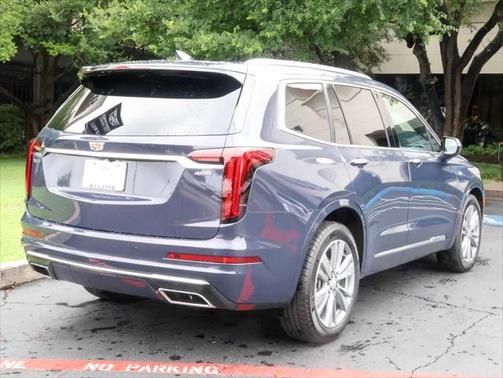 2025 Cadillac XT6 Premium Luxury FWD