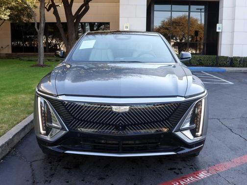 2023 Cadillac LYRIQ Luxury