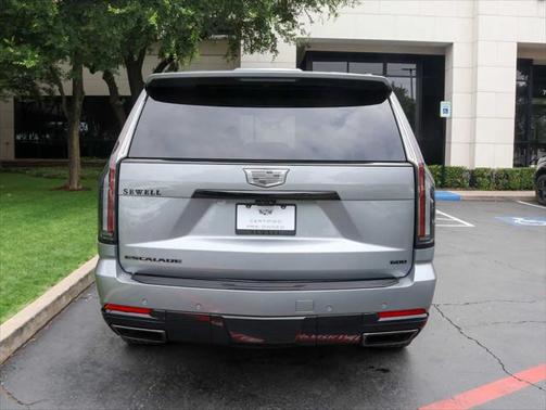 2025 Cadillac Escalade Sport Platinum