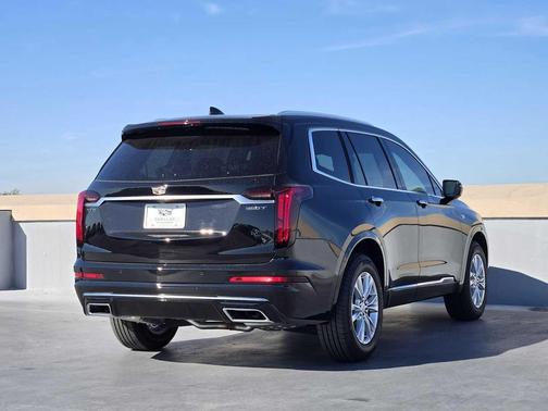 2025 Cadillac XT6 Luxury FWD