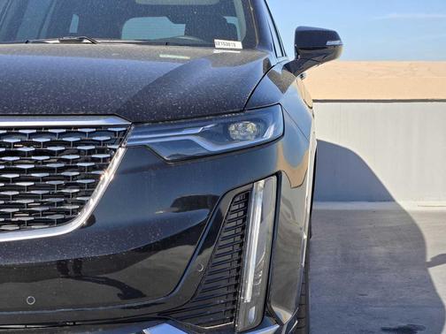 2025 Cadillac XT6 Luxury FWD