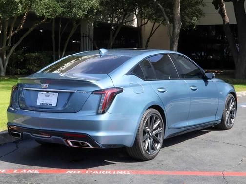 2023 Cadillac CT5 Sport