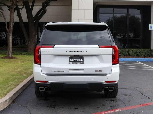 2025 GMC Yukon XL Denali
