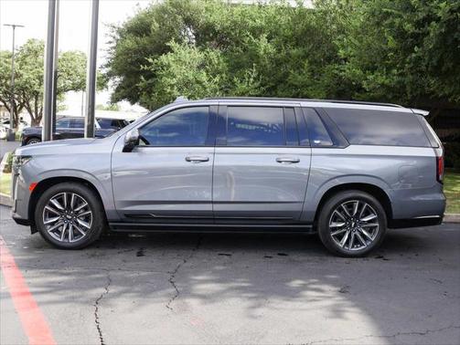 2022 Cadillac Escalade ESV Sport Platinum