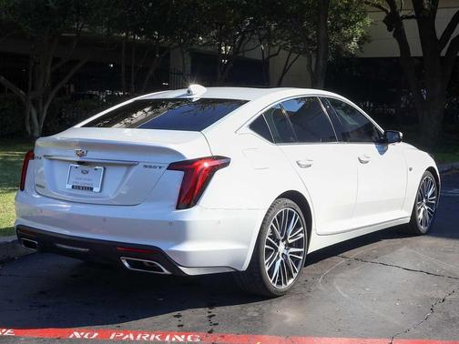 2023 Cadillac CT5 Premium Luxury