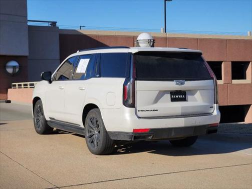2022 Cadillac Escalade Sport
