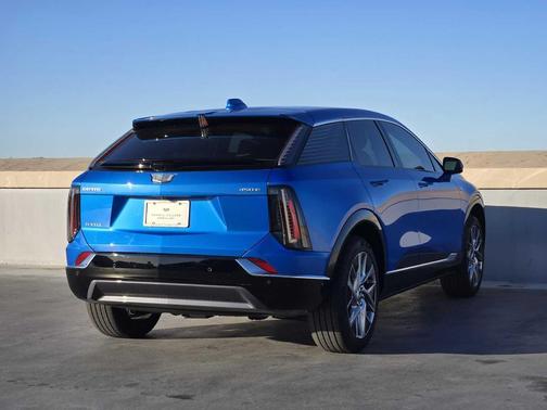 2026 Cadillac OPTIQ Luxury