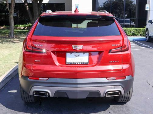 2023 Cadillac XT4 Premium Luxury