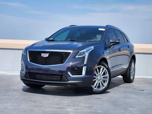 2025 Cadillac XT5 Sport