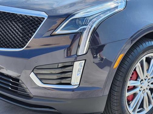 2025 Cadillac XT5 Sport