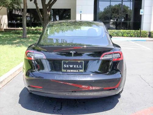 2022 Tesla Model 3 Standard Range