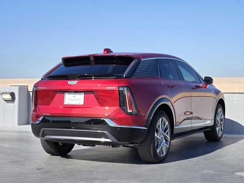 2026 Cadillac OPTIQ Luxury