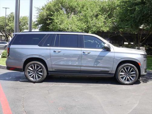 2022 Cadillac Escalade ESV Sport