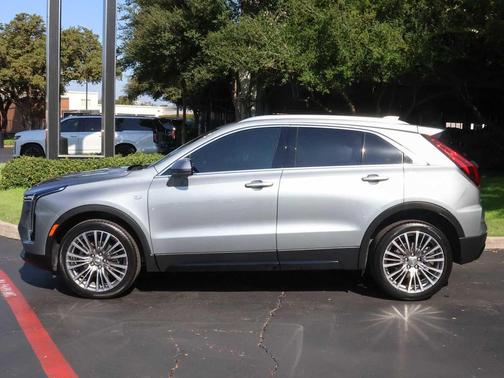2024 Cadillac XT4 Premium Luxury