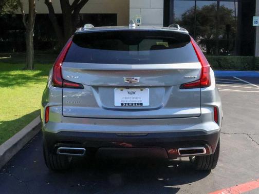 2024 Cadillac XT4 Premium Luxury