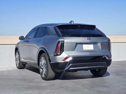 2026 Cadillac OPTIQ Luxury