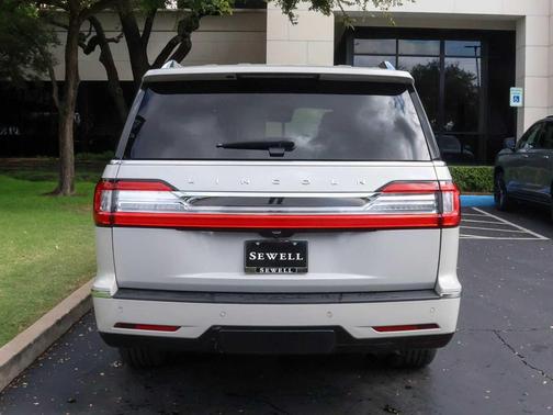 2021 Lincoln Navigator L Reserve