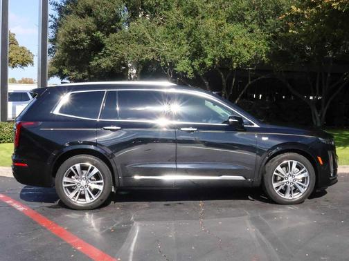 2024 Cadillac XT6 Premium Luxury FWD