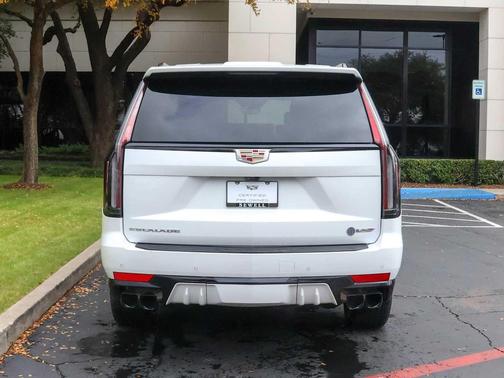 2024 Cadillac Escalade ESV V-Series