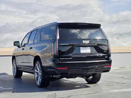 2026 Cadillac Escalade ESV Sport Platinum