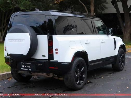 2023 Land Rover Defender 110 X-Dynamic SE