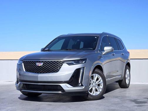 2025 Cadillac XT6 Luxury FWD