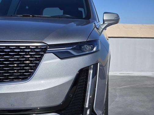 2025 Cadillac XT6 Luxury FWD