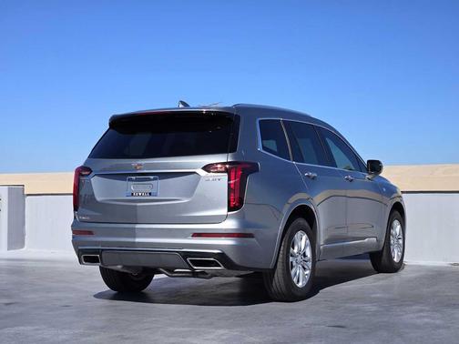 2025 Cadillac XT6 Luxury FWD