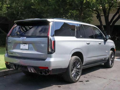 2024 Cadillac Escalade ESV V-Series