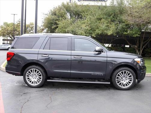 2023 Ford Expedition Platinum