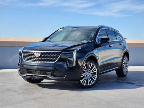 2025 Cadillac XT4 Premium Luxury