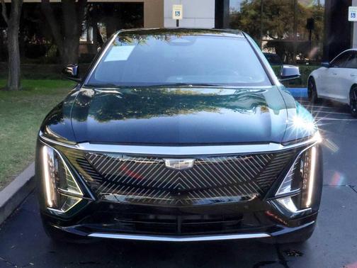 2024 Cadillac LYRIQ Tech