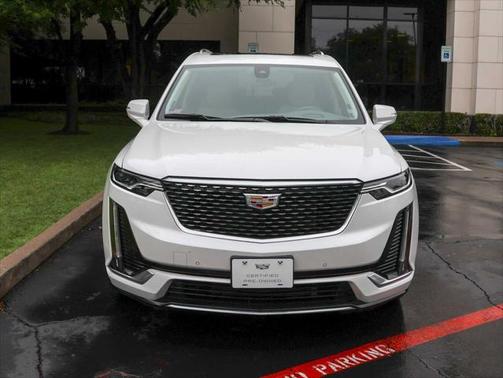 2022 Cadillac XT6 Premium Luxury FWD