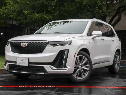 2022 Cadillac XT6 Premium Luxury FWD