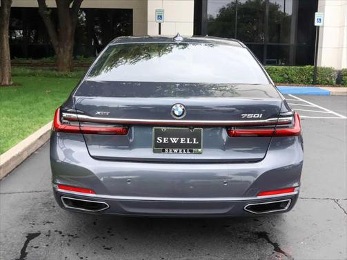 2020 BMW 750 i xDrive