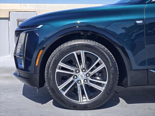 2025 Cadillac LYRIQ Luxury w/1SC