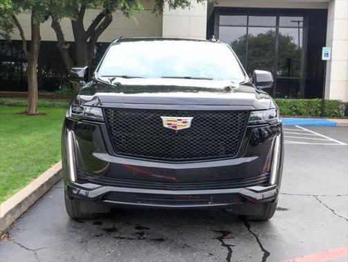 2022 Cadillac Escalade Sport