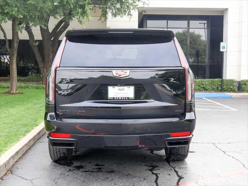 2022 Cadillac Escalade Sport