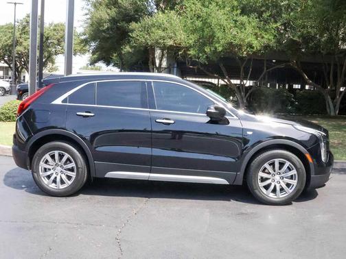 2021 Cadillac XT4 Premium Luxury