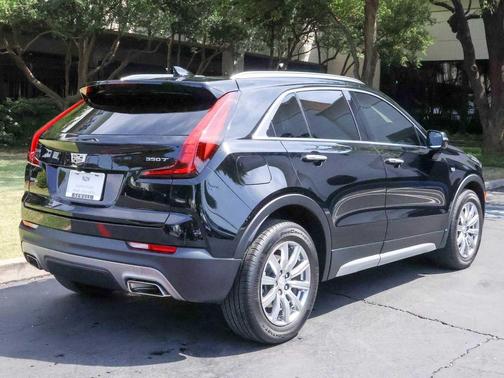 2021 Cadillac XT4 Premium Luxury