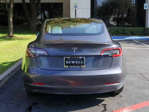2023 Tesla Model 3 Standard Range